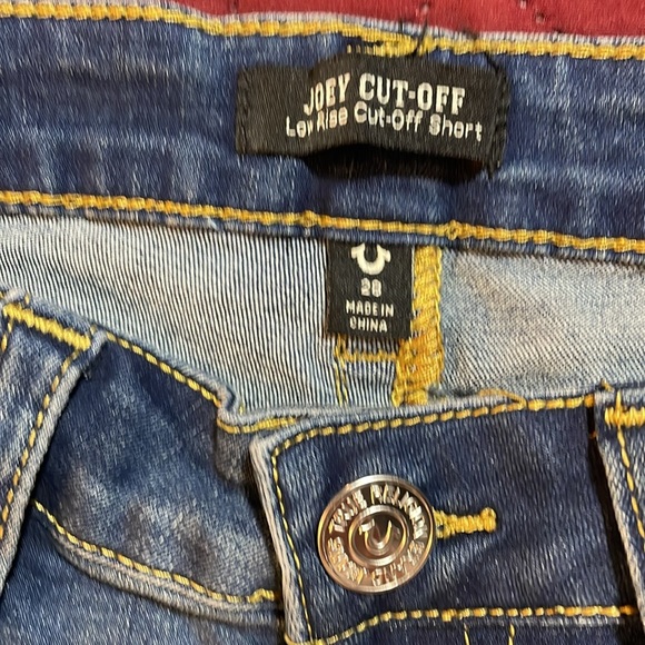 True Religion - Picture 4 of 5